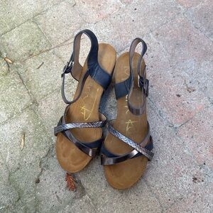Stylish Women's Sandals in Black and Brown